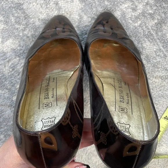 Vintage Bruno Magli Dragon Asian Brown Pumps Office Career Sz 6.5 - Picture 15 of 15